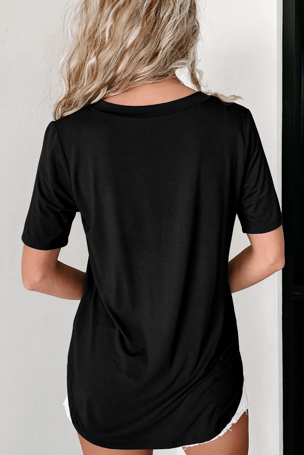 Minimal V Neck Pocket Tee - Black/Grey