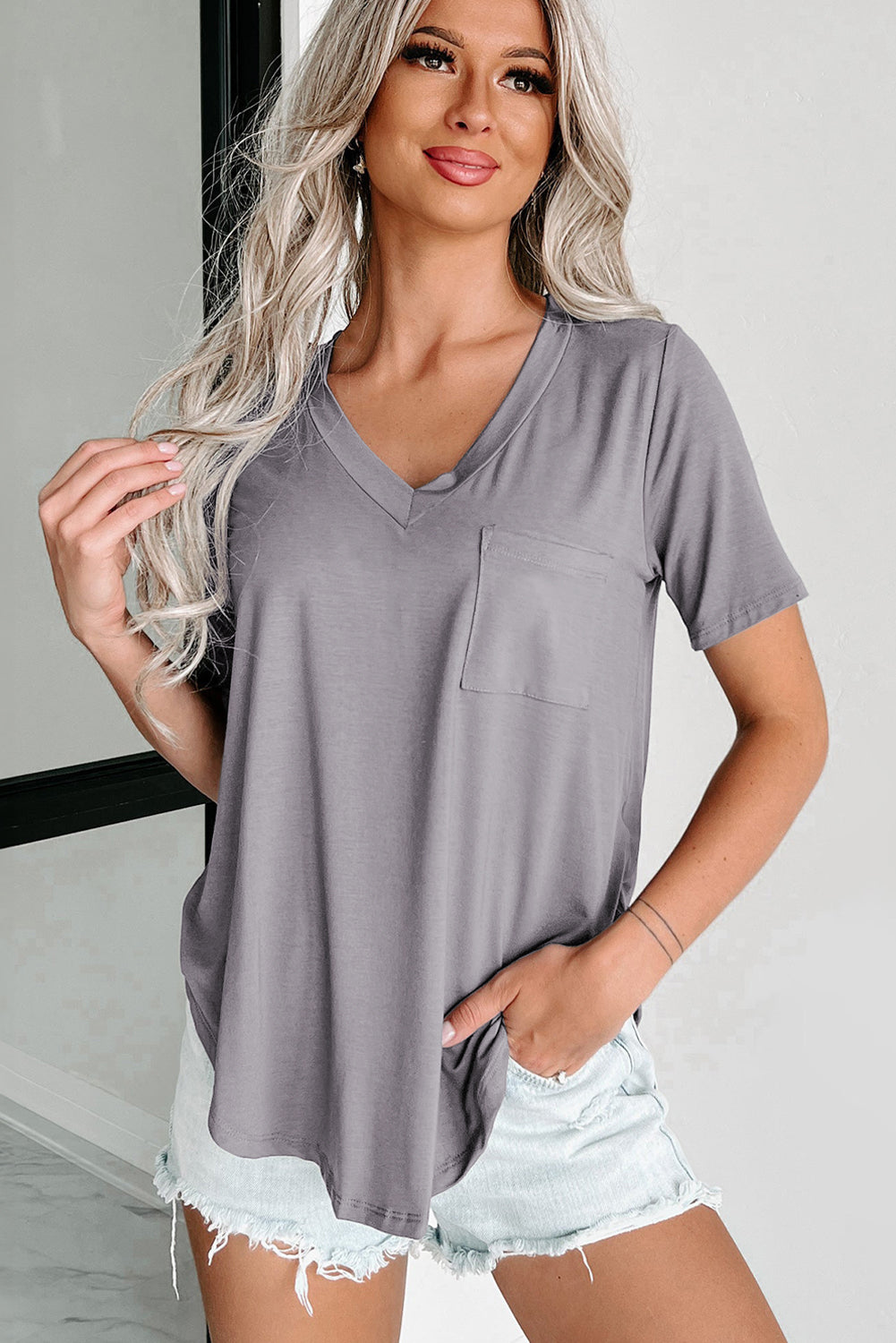 Minimal V Neck Pocket Tee - Black/Grey