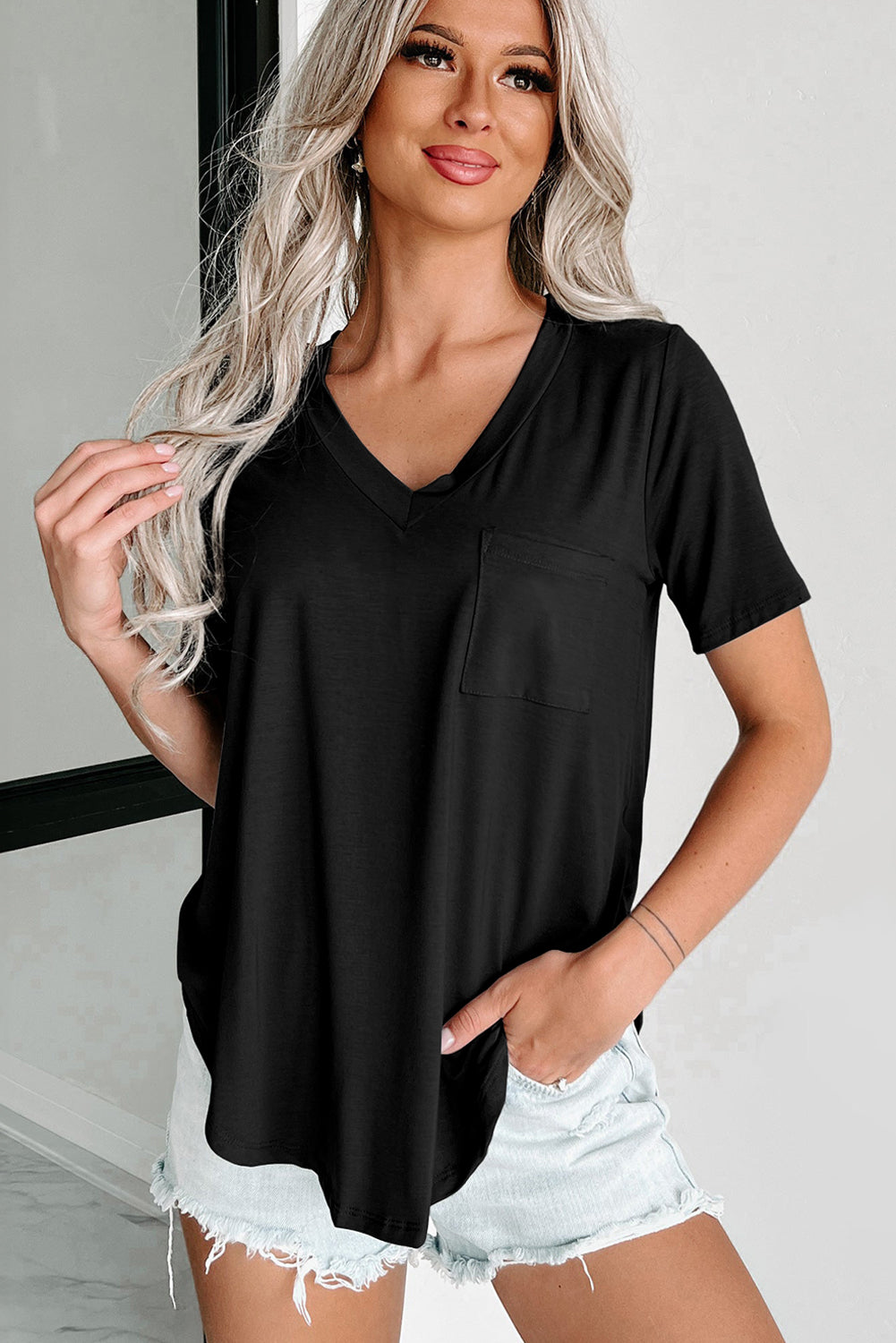 Minimal V Neck Pocket Tee - Black/Grey